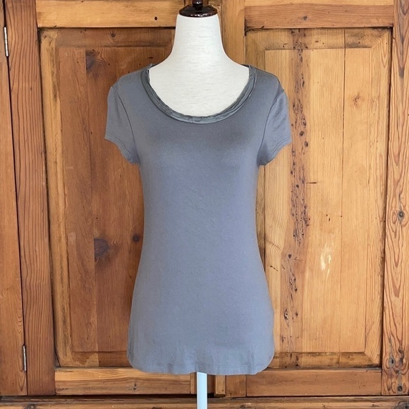 Banana Republic Gray Tencel Cotton Short Sleeve T Shirt Sz. S - Picture 1 of 10